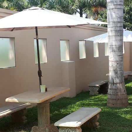 Rosegarden Guesthouse พอนโกลา ภายนอก รูปภาพ