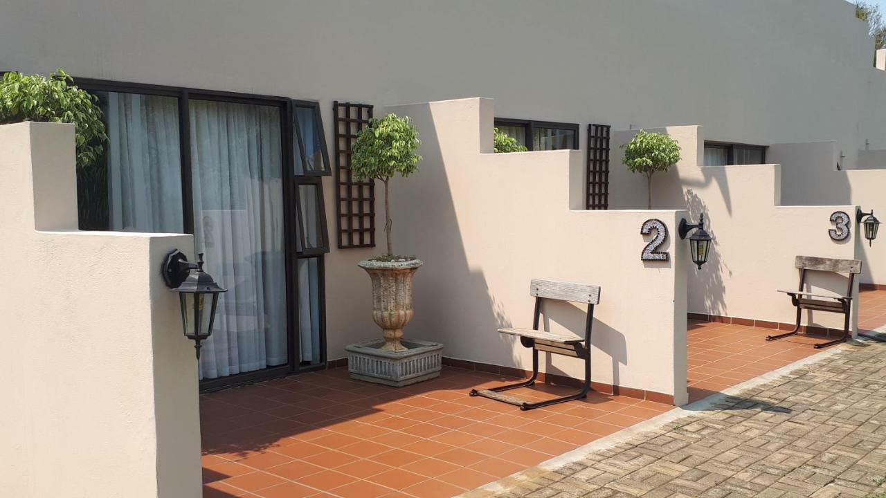 Rosegarden Guesthouse พอนโกลา ภายนอก รูปภาพ
